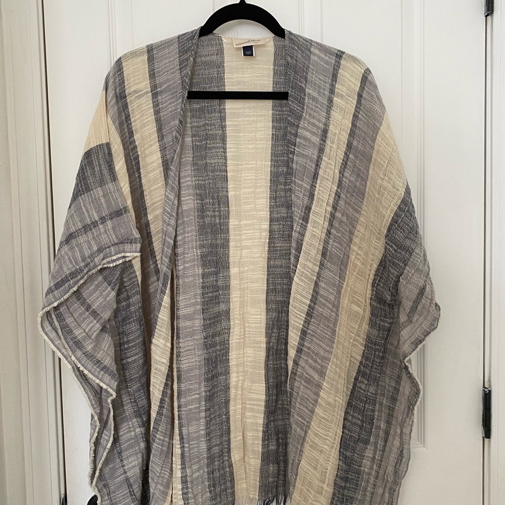 Universal Thread Shawl